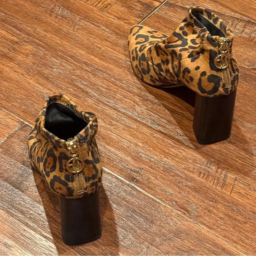 Size 9 Leopard Print Block Heel Ankle Boots